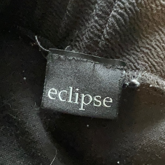 Black, textured skater skirt from eclipse - Picture 3 of 3